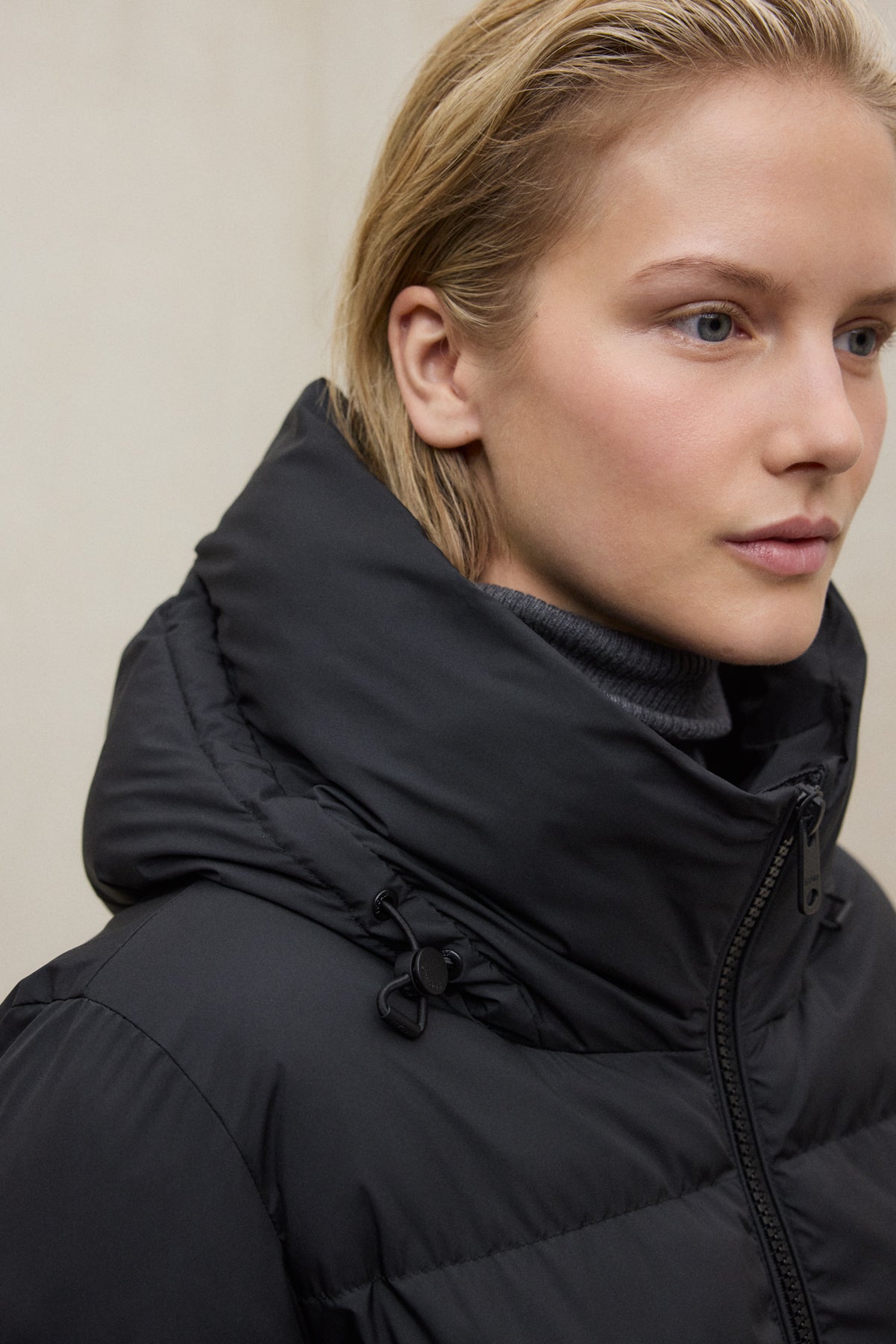 Abrigo NÉRIA · Negro