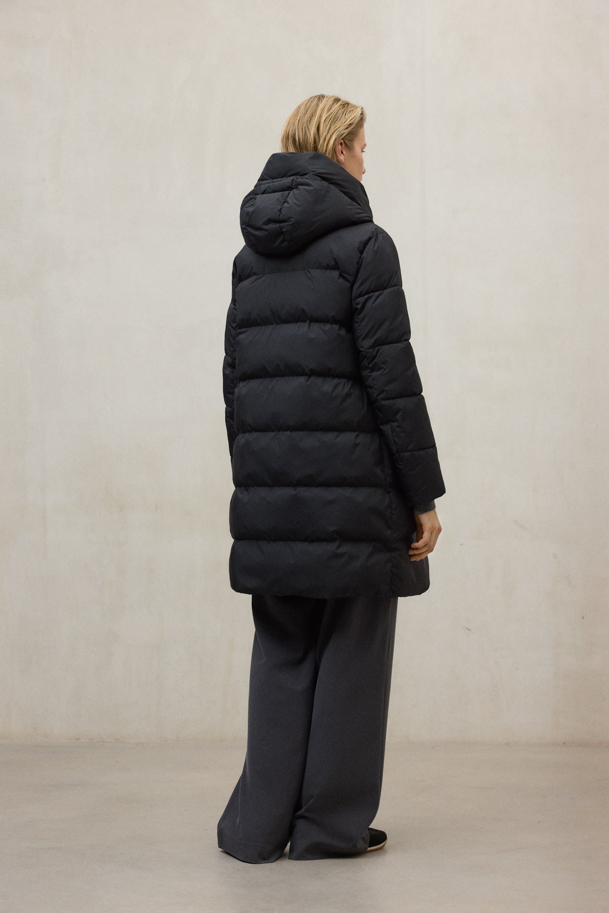 Abrigo NÉRIA · Negro